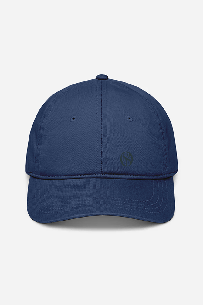 Elevate Your Style: Discover the 3180 Signature Logo Baseball Cap!